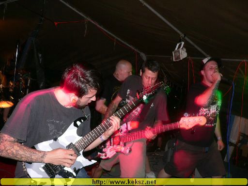 050714-1382-spadeful_of_dust.jpg