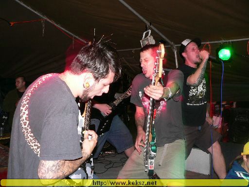 050714-1385-spadeful_of_dust.jpg