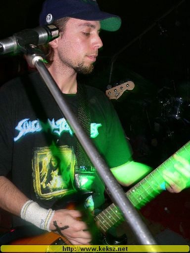 050715-1231-hold_x_true.jpg