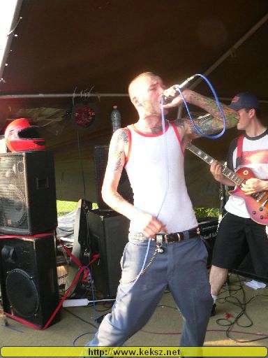 050716-1166-the_buttholes.jpg