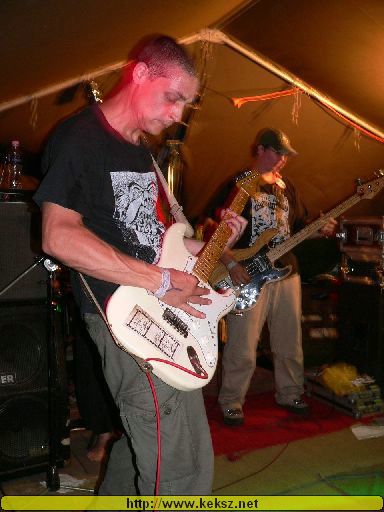 050716-1257-the_snobs.jpg