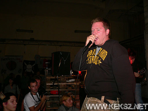060831-1062-fallenintoashes.jpg