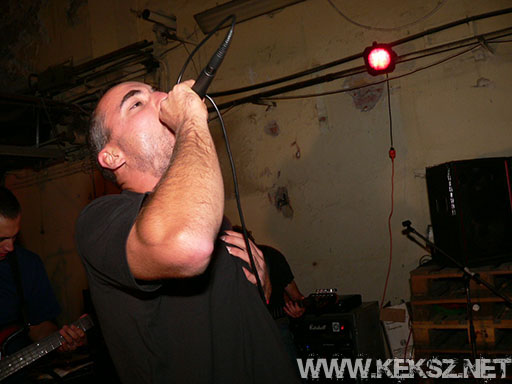 060831-1098-vigyazz_lepcso.jpg