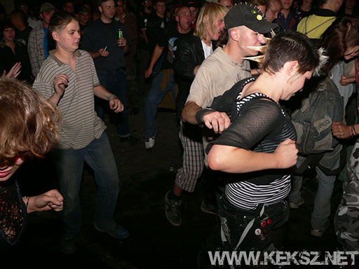 060831-1135-barackca.jpg