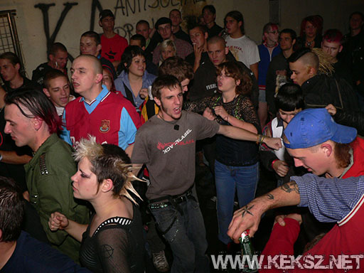 060831-1213-fegyelmezo_reszleg.jpg