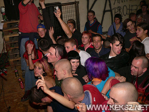 060831-1231-fegyelmezo_reszleg.jpg