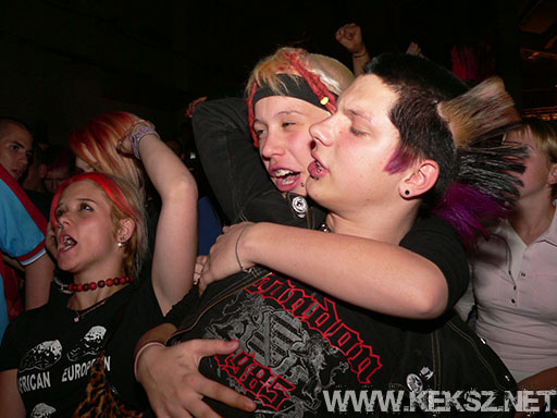 060831-1232-fegyelmezo_reszleg.jpg