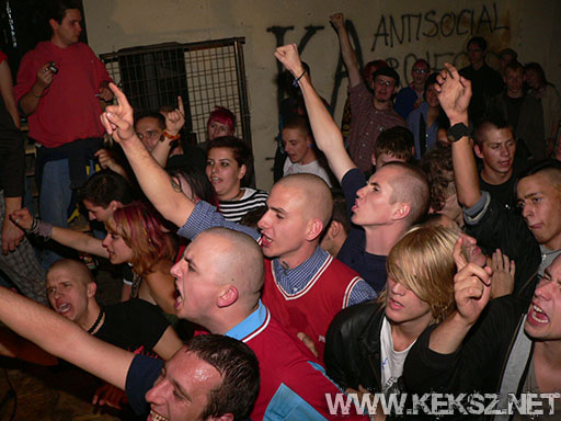 060831-1241-fegyelmezo_reszleg.jpg