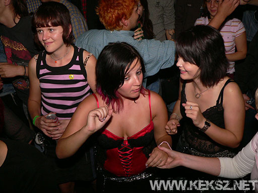 060831-1246-fegyelmezo_reszleg.jpg
