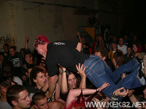 060831-1248-fegyelmezo_reszleg.jpg
