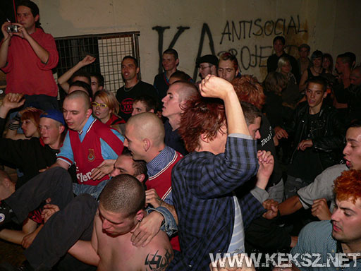 060831-1275-fegyelmezo_reszleg.jpg