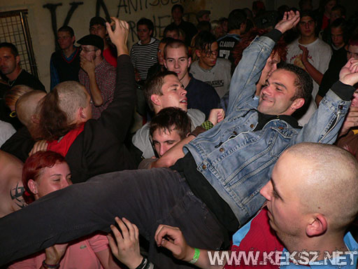 060831-1281-fegyelmezo_reszleg.jpg