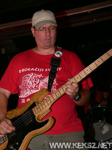 060901-1255-the_snobs.jpg