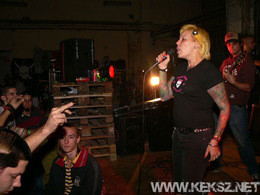 060901-1261-the_snobs.jpg