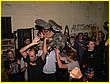 060901-1183-hold_x_true.jpg