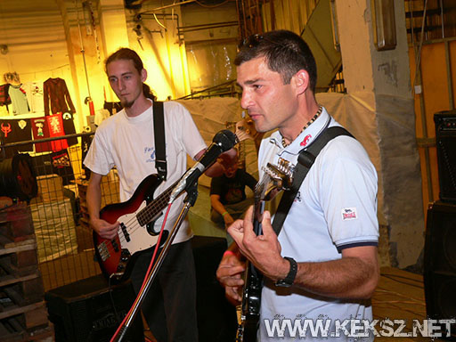060902-1012-linx.jpg