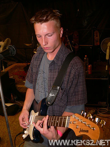 060902-1023-linx.jpg