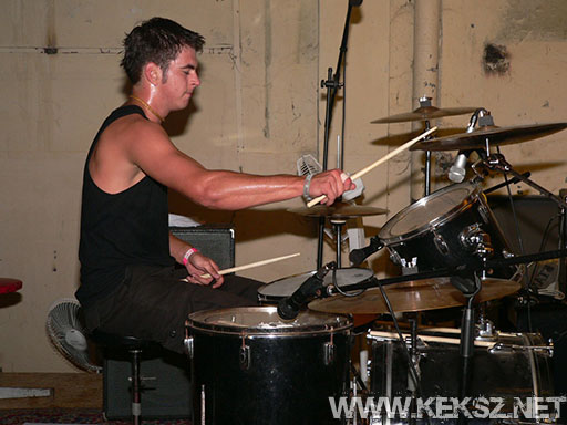 060902-1083-tisztan_a_cel_fele.jpg