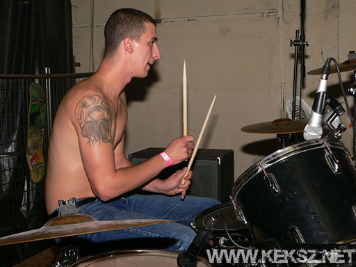 060902-1131-derkovbois.jpg