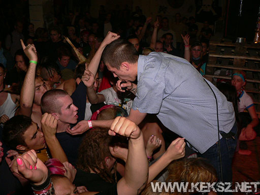 060902-1146-derkovbois.jpg