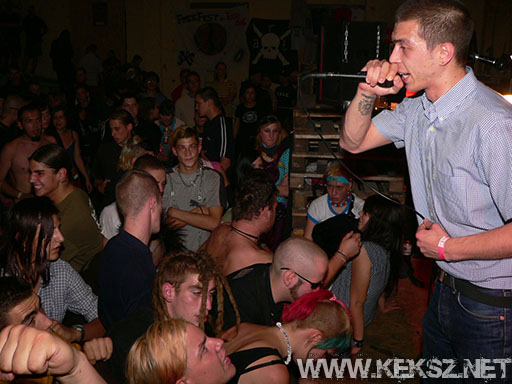 060902-1152-derkovbois.jpg