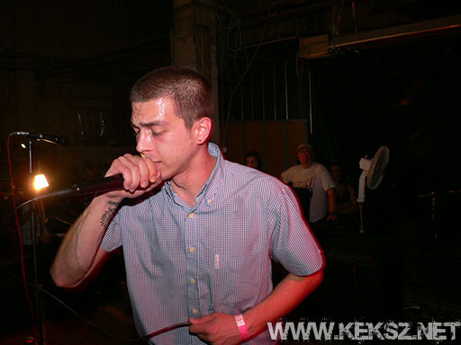 060902-1159-derkovbois.jpg