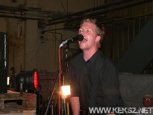 060902-1234-semmi_komoly.jpg