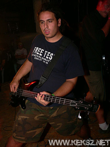 060902-1237-semmi_komoly.jpg
