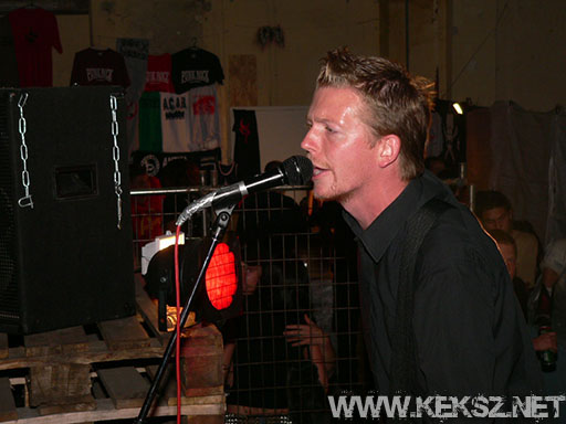 060902-1238-semmi_komoly.jpg