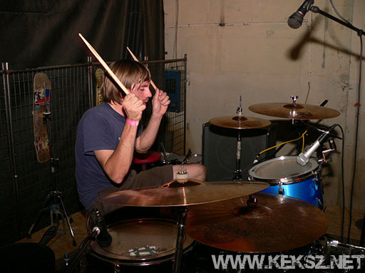 060902-1246-semmi_komoly.jpg