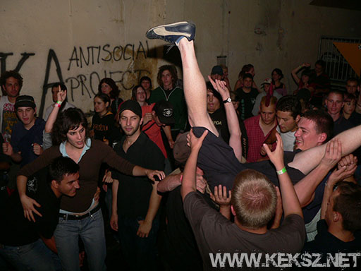 060902-1249-semmi_komoly.jpg