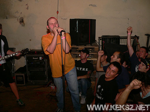 060902-1257-semmi_komoly.jpg