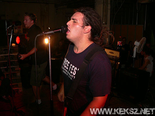 060902-1267-semmi_komoly.jpg