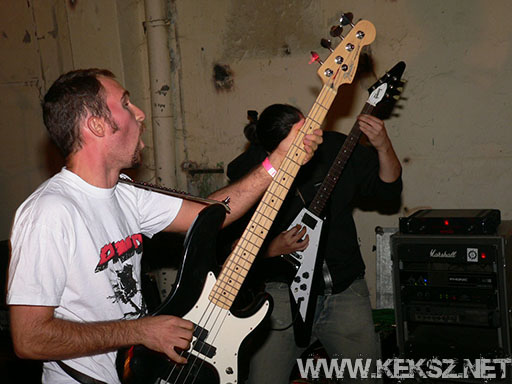 060902-1359-buried_by_time.jpg
