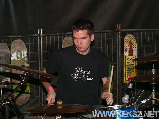 060902-1361-buried_by_time.jpg