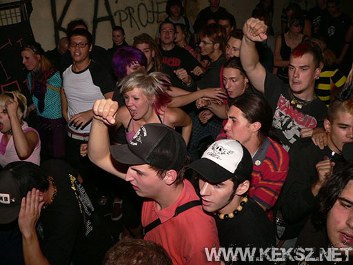 060902-1409-the_buttholes.jpg