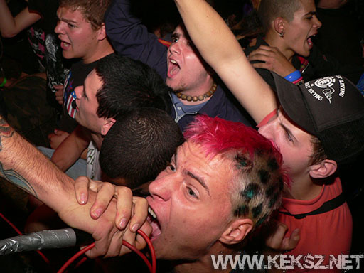 060902-1414-the_buttholes.jpg