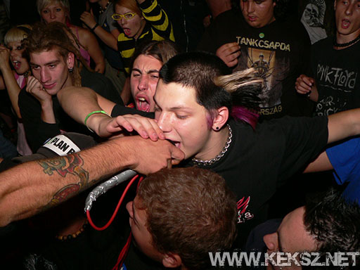 060902-1416-the_buttholes.jpg