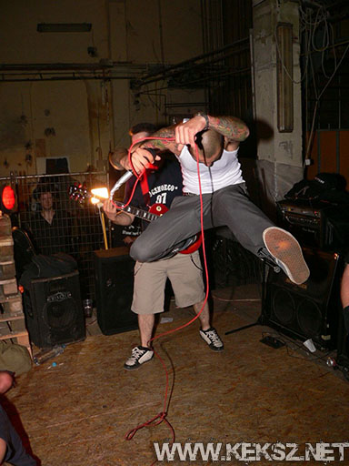 060902-1432-the_buttholes.jpg