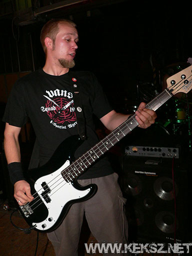 060902-1435-the_buttholes.jpg
