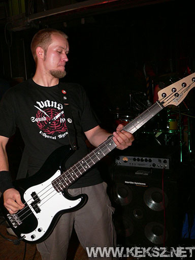 060902-1436-the_buttholes.jpg