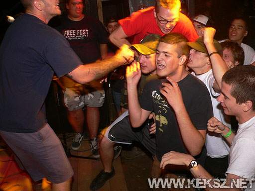 070713-1102-hold_x_true.jpg