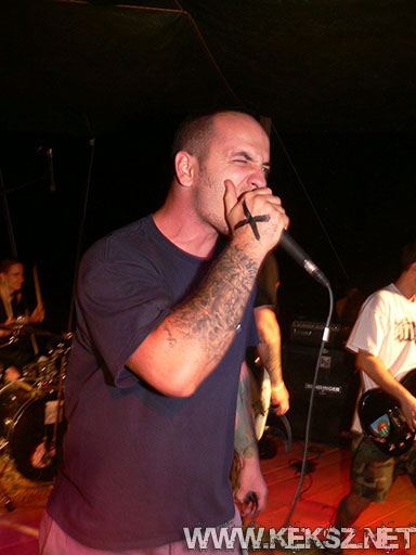 070713-1129-hold_x_true.jpg