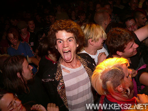 070714-1304-fegyelmezo_reszleg.jpg
