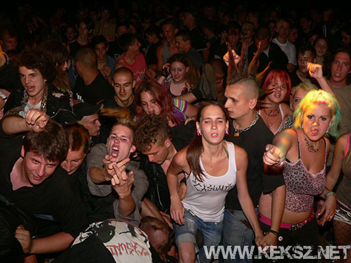 070714-1308-fegyelmezo_reszleg.jpg