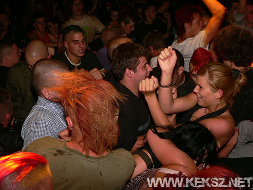 070714-1320-fegyelmezo_reszleg.jpg