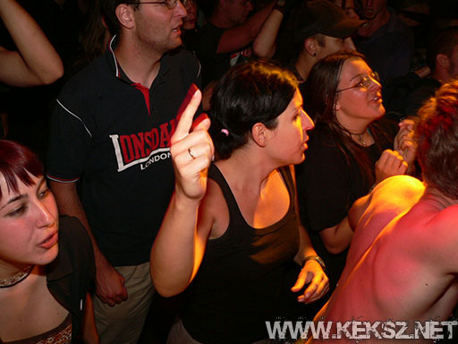 070714-1322-fegyelmezo_reszleg.jpg