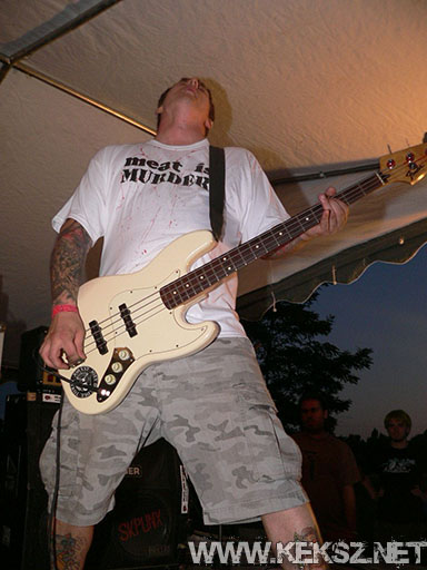 080718-1107-hold_x_true.jpg