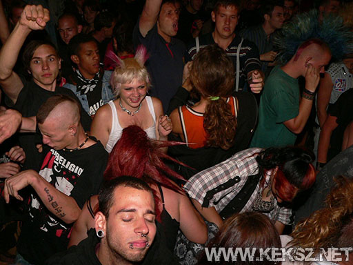 080719-1142-fegyelmezo_reszleg.jpg