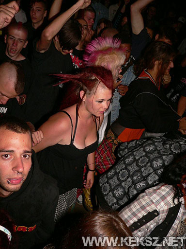 080719-1143-fegyelmezo_reszleg.jpg
